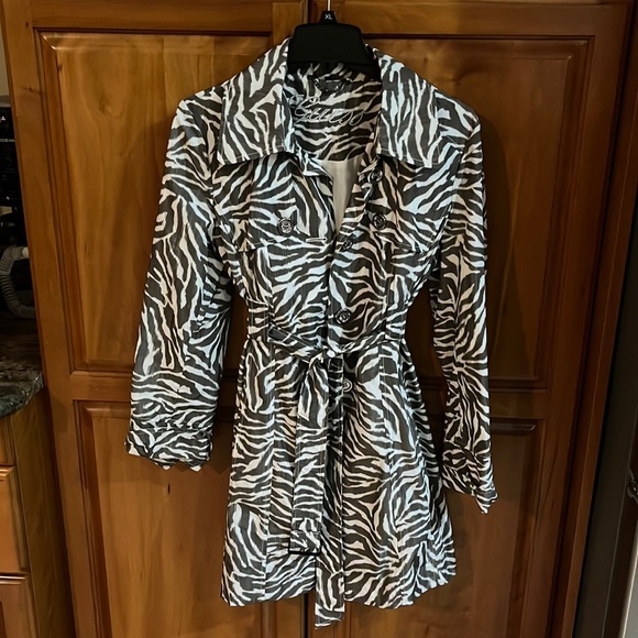 Guess Jackets & Blazers - Guess zebra print mid length jacket with tie waist size L like new